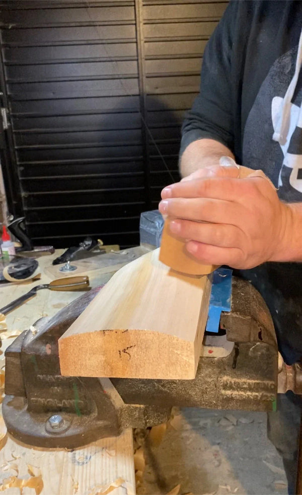 The Art of Cricket Bat Shaping: A Journey from Willow to Wicket