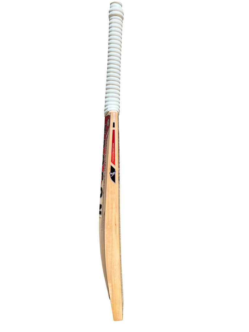 Size 4 English Willow Cricket Bat - 1LB 15.5oz