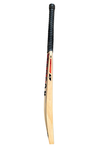 A Grade 1, Size 6 English Willow Cricket Bat Weighing 1lb 13oz. A Cricket Bat With a Full-Length Bow, Wonderfully Straight Grains, Large Profiles and a Wonderful Ping, Perfect for Any Boy or Girl Cricketer Who Is 5.15ft – 5.34ft Tall