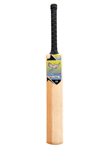 A Grade 2 English Willow Ladies Cricket Bat Weighing 2lb 7oz. A Beautiful Cricket Bat With Large Edges, a Huge Sweet Spot and Incredible Ping, an Incredible Cricket Bat for Any Serious Female Cricketer