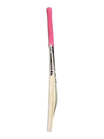Grade 2 English Willow Short Handle Adult Cricket Bat Weighing 2lb 12oz. 6 Grains, Full Bow With a Pickup Weighing 2lb 10oz, a Lovely Grade 2 With a Great Ping