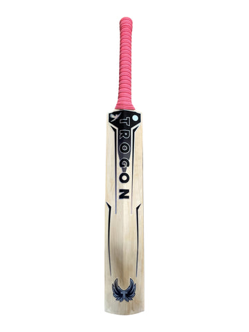 Grade 2 English Willow Short Handle Adult Cricket Bat Weighing 2lb 12oz. 6 Grains, Full Bow With a Pickup Weighing 2lb 10oz, a Lovely Grade 2 With a Great Ping