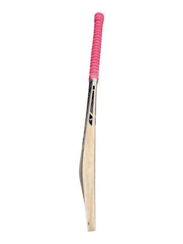 Grade 2 English Willow Short Handle Adult Cricket Bat Weighing 2lb 12oz. 6 Grains, Full Bow With a Pickup Weighing 2lb 10oz, a Lovely Grade 2 With a Great Ping