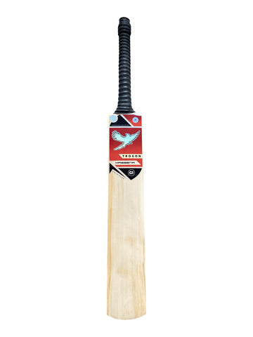 A Grade 1 Short Handle English Willow Cricket Bat Weighing 2lb 9oz. A Beautifully Balance Cricket Bat With a Light Pick-Up, Large Profiles and an Incredible Ping and Sweet Sport, a Serious Cricket Bat for a Serious Cricketer