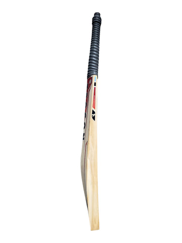 A Grade 1 Short Handle English Willow Cricket Bat Weighing 2lb 9oz. A Beautifully Balance Cricket Bat With a Light Pick-Up, Large Profiles and an Incredible Ping and Sweet Sport, a Serious Cricket Bat for a Serious Cricketer