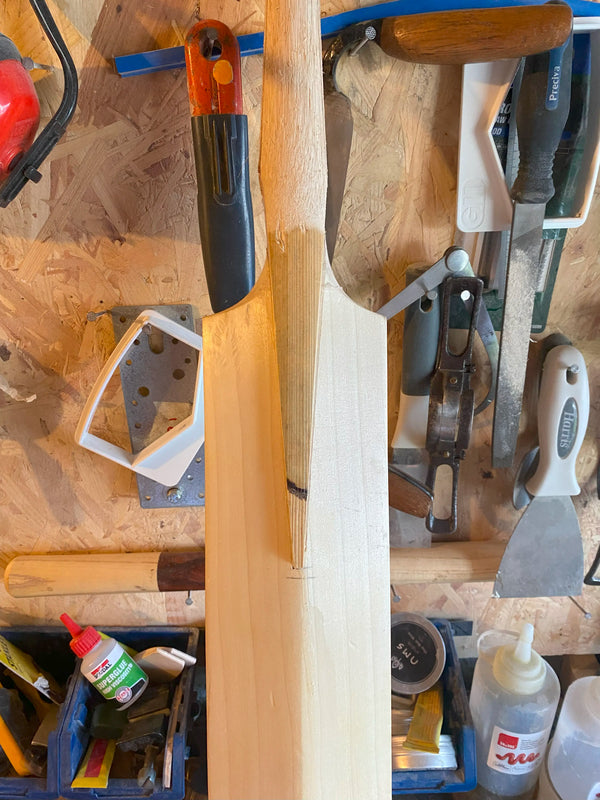 Cricket Bat Rehandle and Full Service