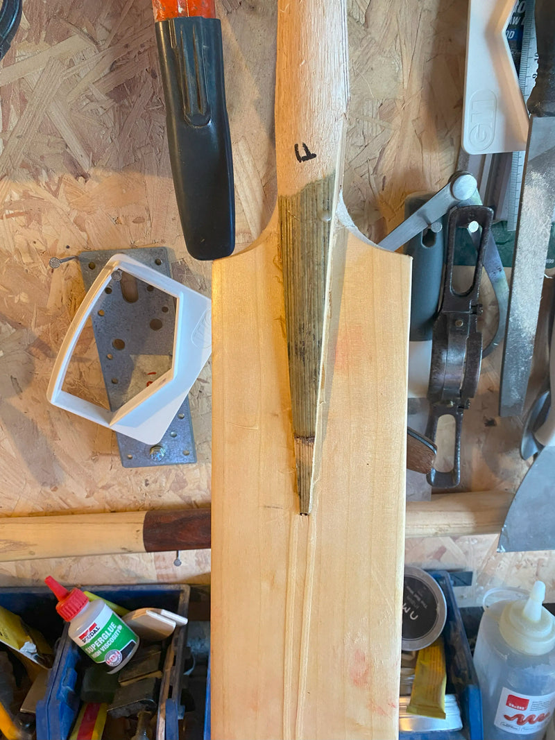 Cricket Bat Rehandle and Full Service