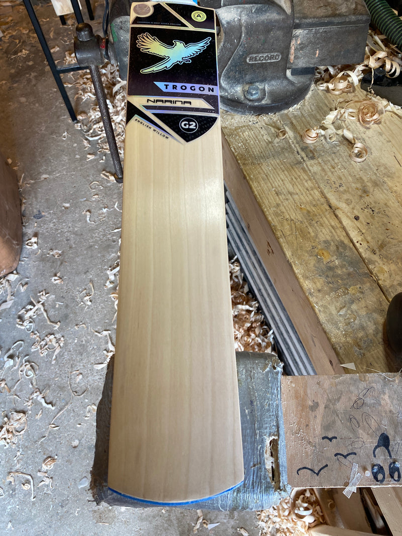 Size 3 Cricket Bat - 1LB 9.7oz (Ref: TRO12)