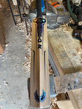 Harrow Cricket Bat - 2lb 2.3oz (Ref: TRO17)