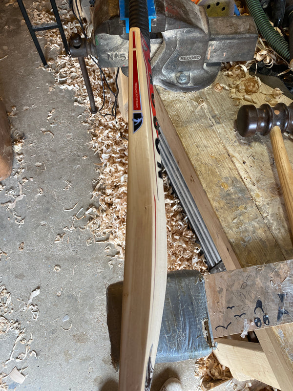 Harrow Cricket Bat - 2lb 4.3oz (Ref: TRO16)